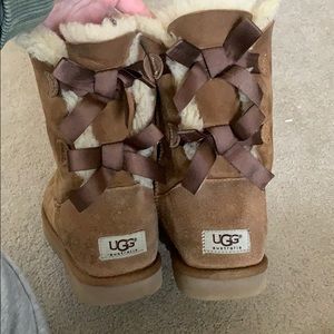 chestnut bailey bow ugg